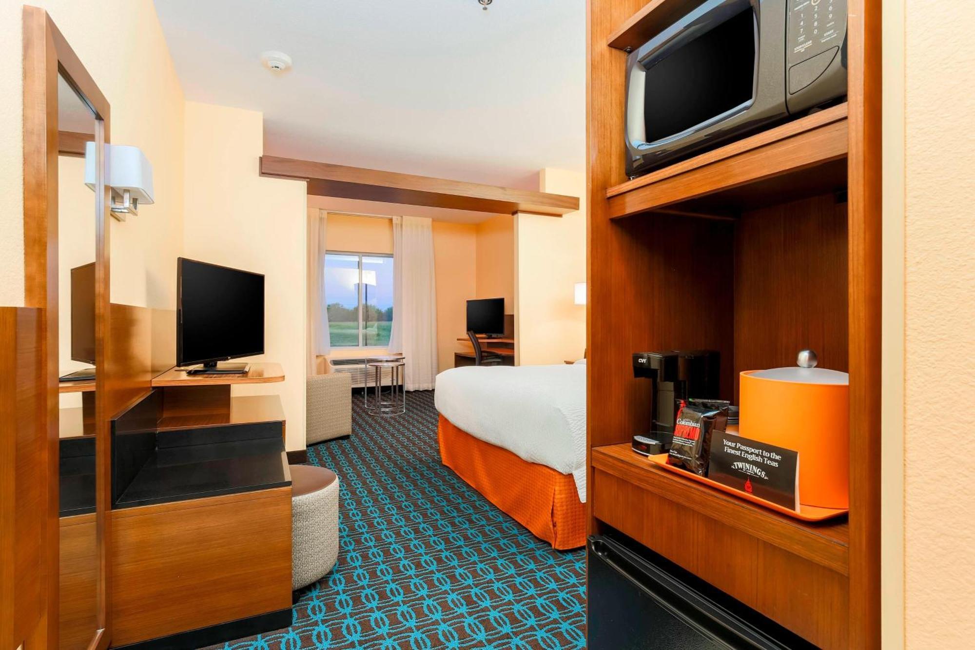 Fairfield Inn & Suites By Marriott Плезантон Экстерьер фото